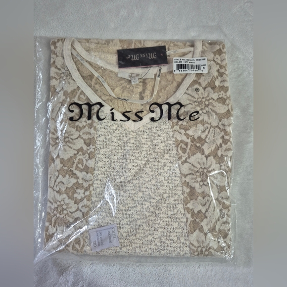 Miss Me Cream Lace Women's Top NWT - Picture 2 of 12